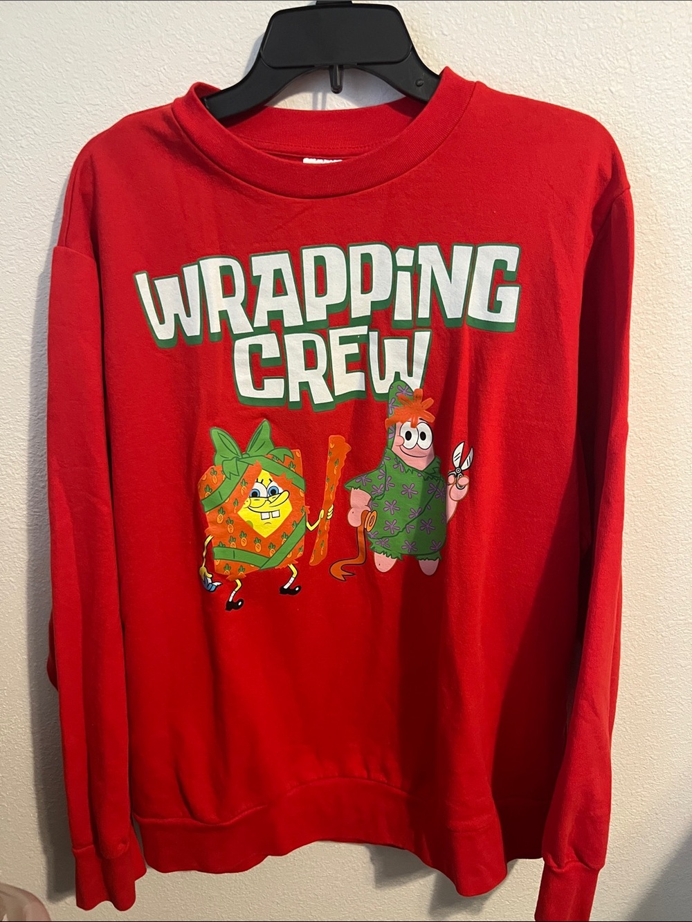 SpongeBob Squarepants Red 'Wrapping Crew' Graphic Crewneck Sweater